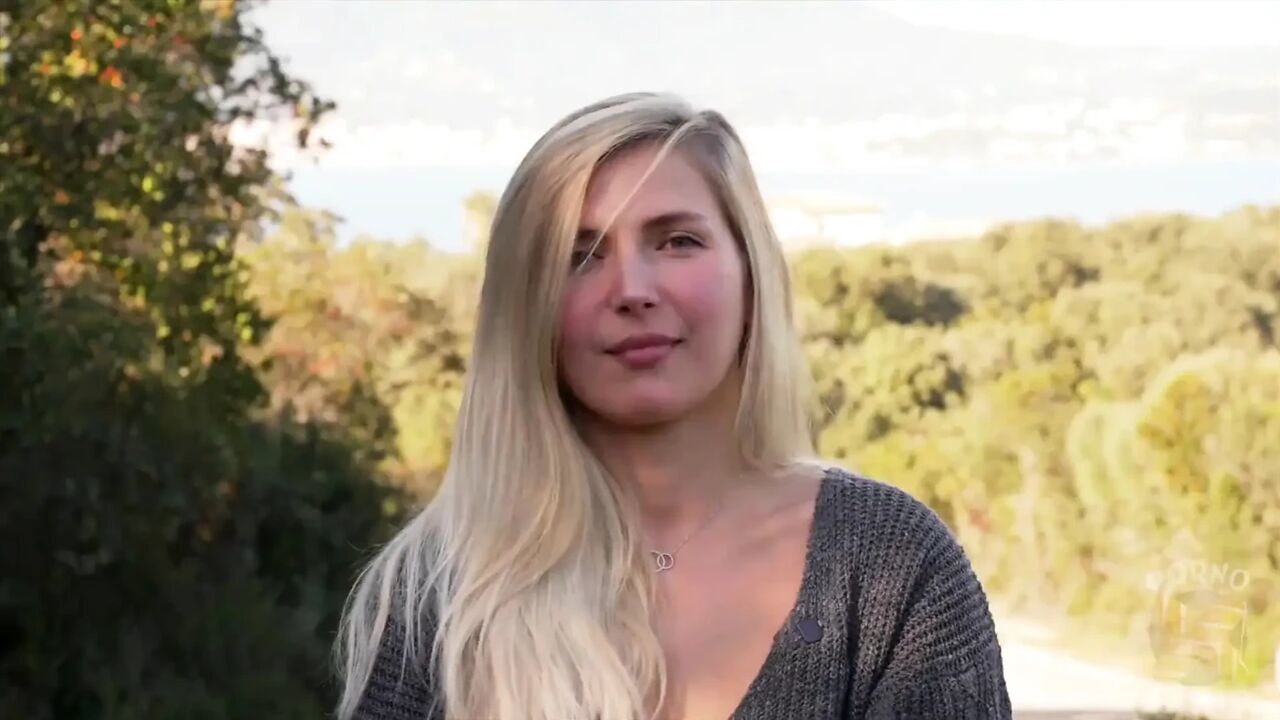 Chloé, Pretty Blonde, Gets Fucked Roughly