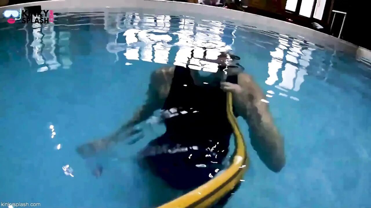 Underwater Bondage, Kink & Cum in My Tight Wetsuit