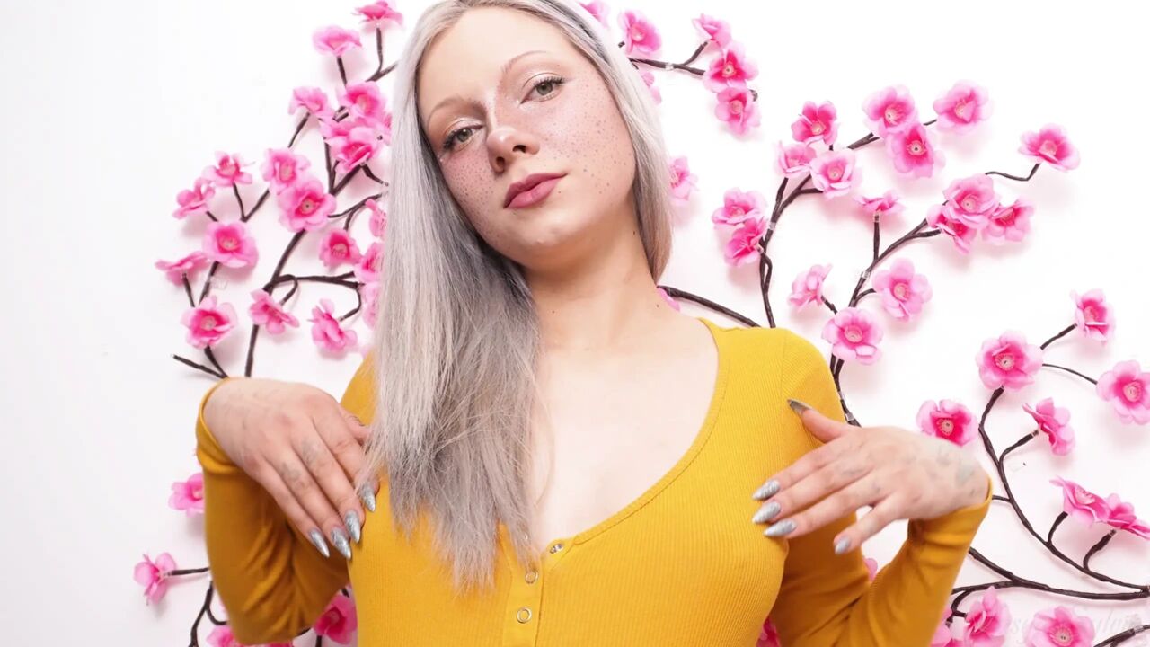 I Love It When You Look at Me - My Tits Love to Tease!