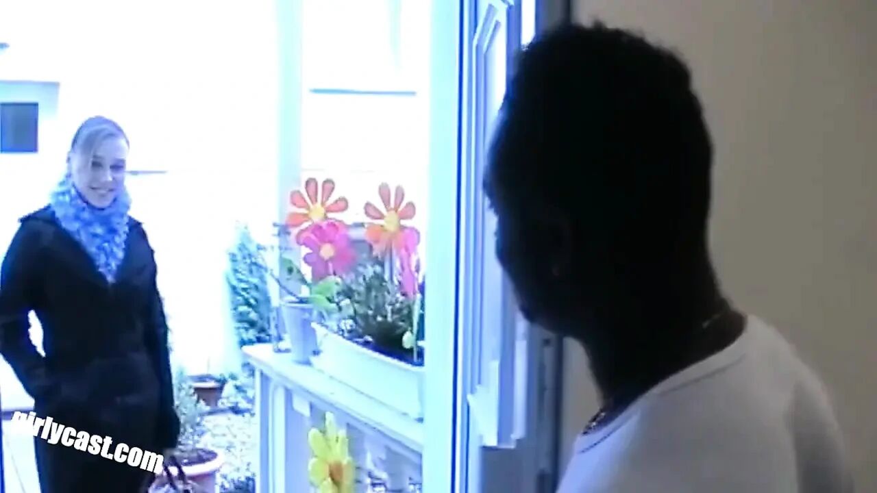 Nici's BBC Surprise! Her First Time with a Black Man