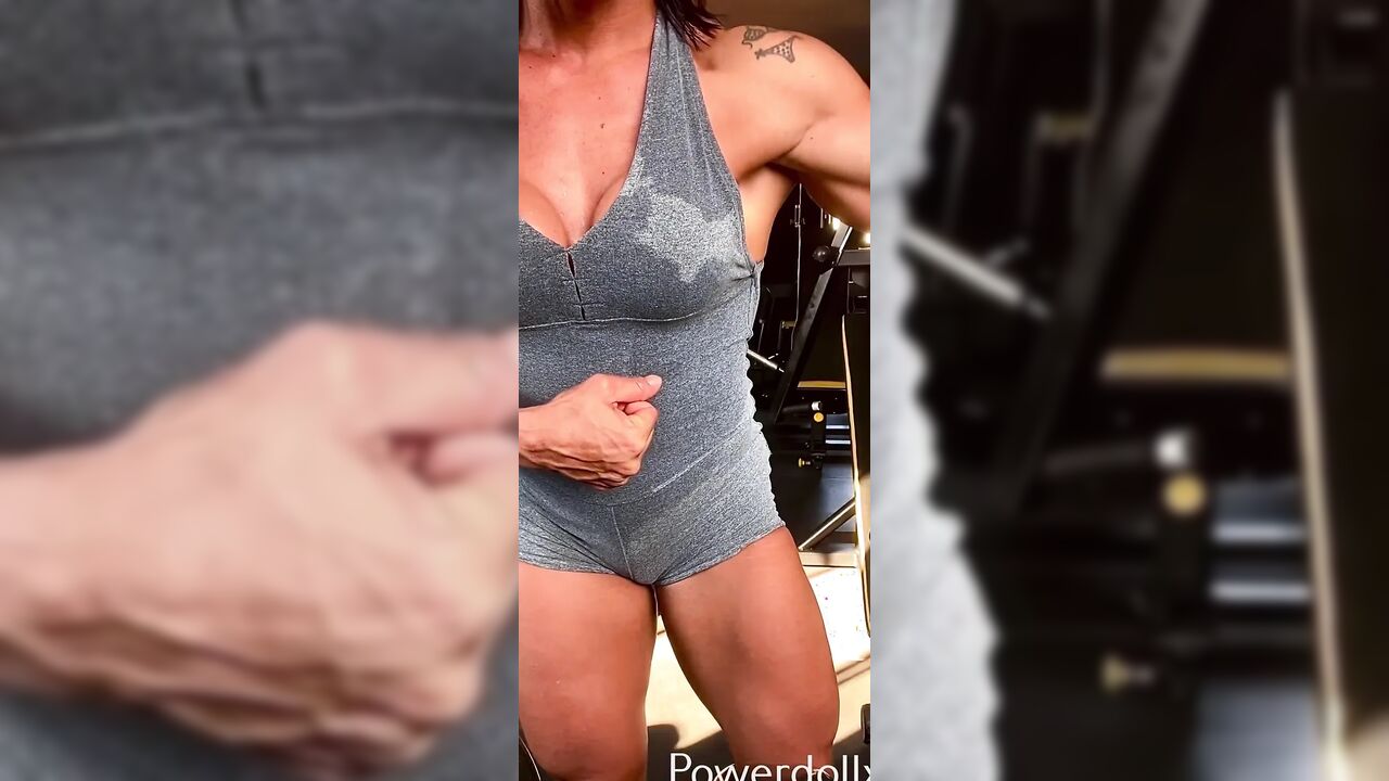 Tons of muscle to worship for a latino mommy