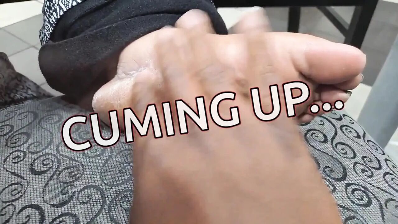 Kelly's Meaty Soles Rubbing Meet up