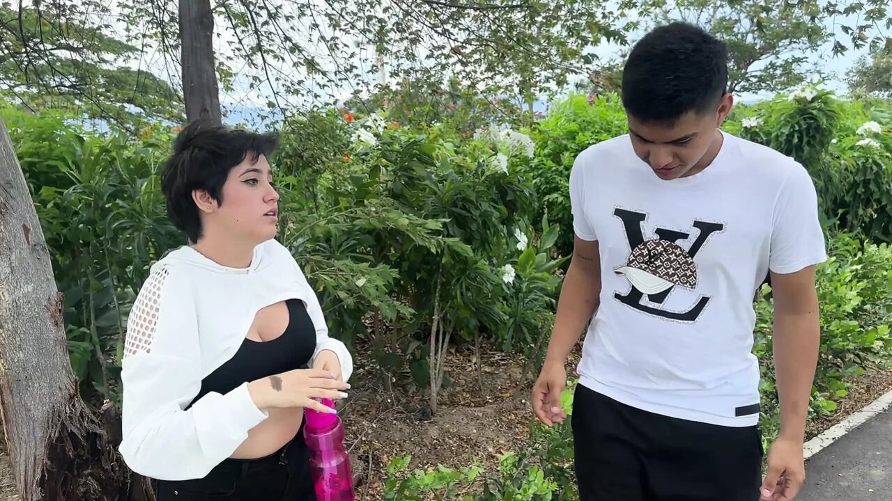 I'm Going to Jog with My Stepsister to Distract Us and Convince Her to Go Home Taking of the Fact That We're Alone to Fuck