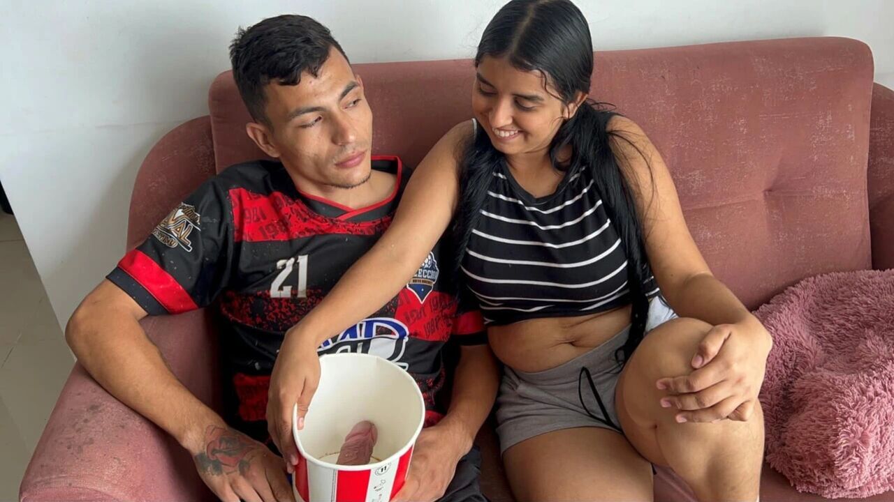 I surprise my shy stepsister with my huge cock at her favorite food