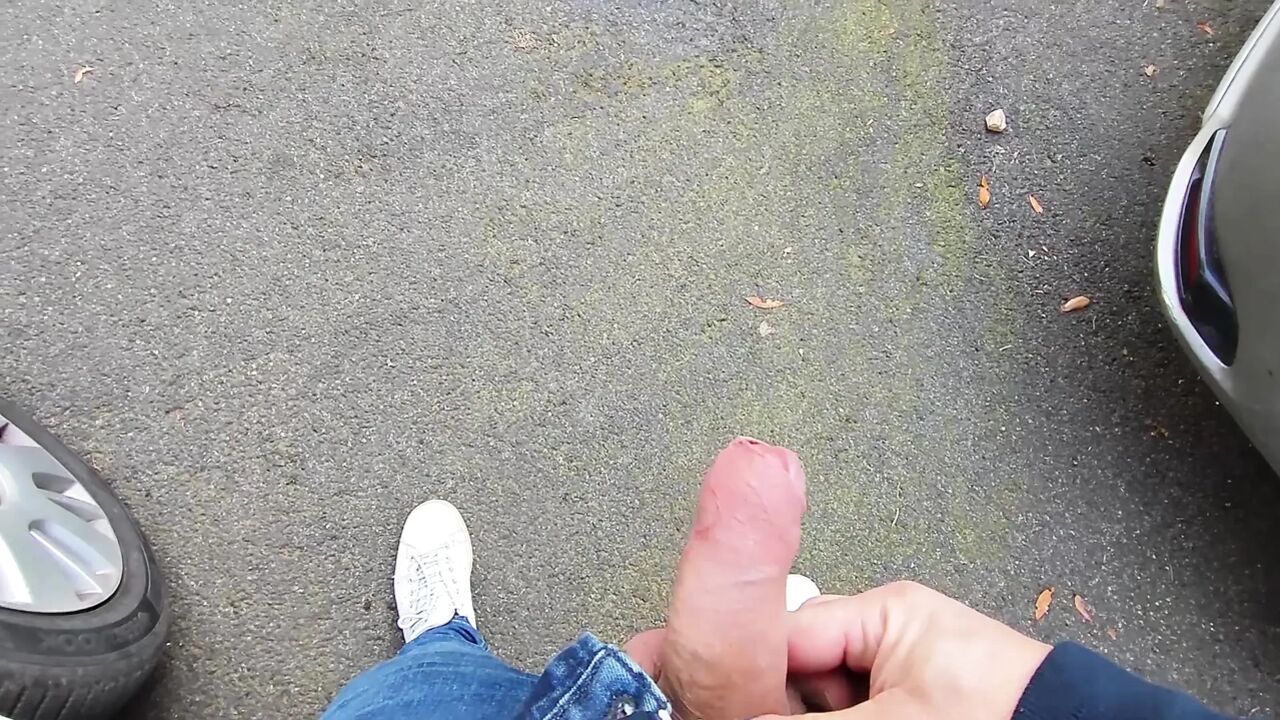 Dick Flash - I Pull Out My Cock in Front of a Hot Girl Between Cars on the Street and She Helps Me Cum - Real Very Risky