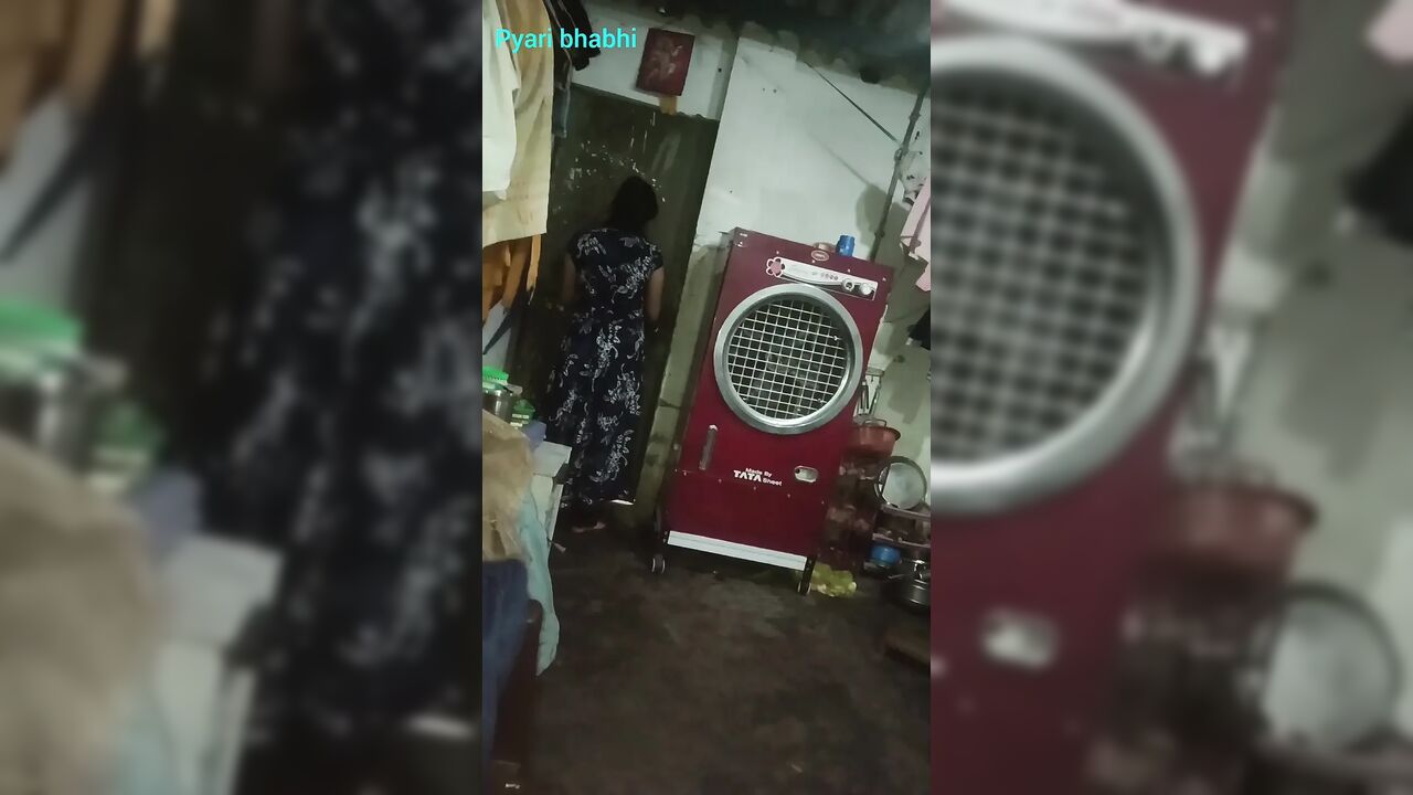 Handjobs with desi girlfriend