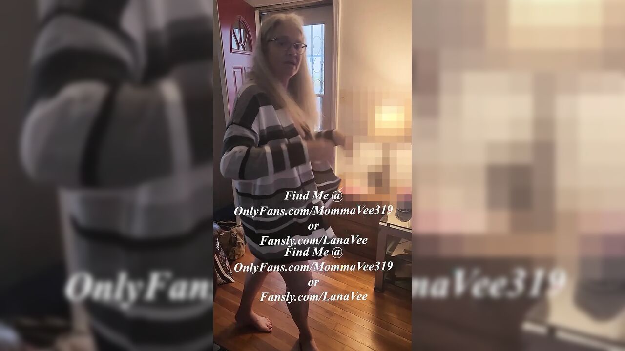 A Hot Orgasm For This Sexy BBW! Sexy MILF BBW Does A Little Dance Then Jacks Off!