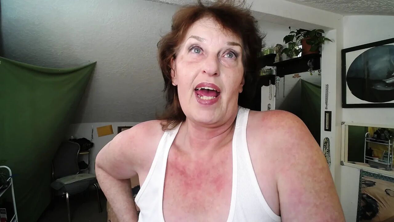 1035 My British friend Steve has never had sex with an American woman