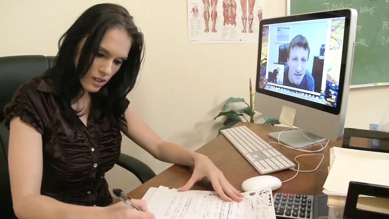 Secretary offers her hot pussy to a colleague