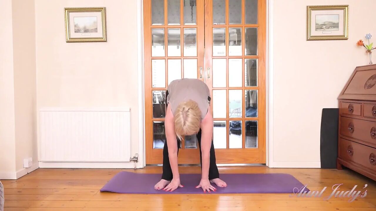 Auntjudys - Busty Mature MILF Mrs. Amy - Naughty Yoga Workout