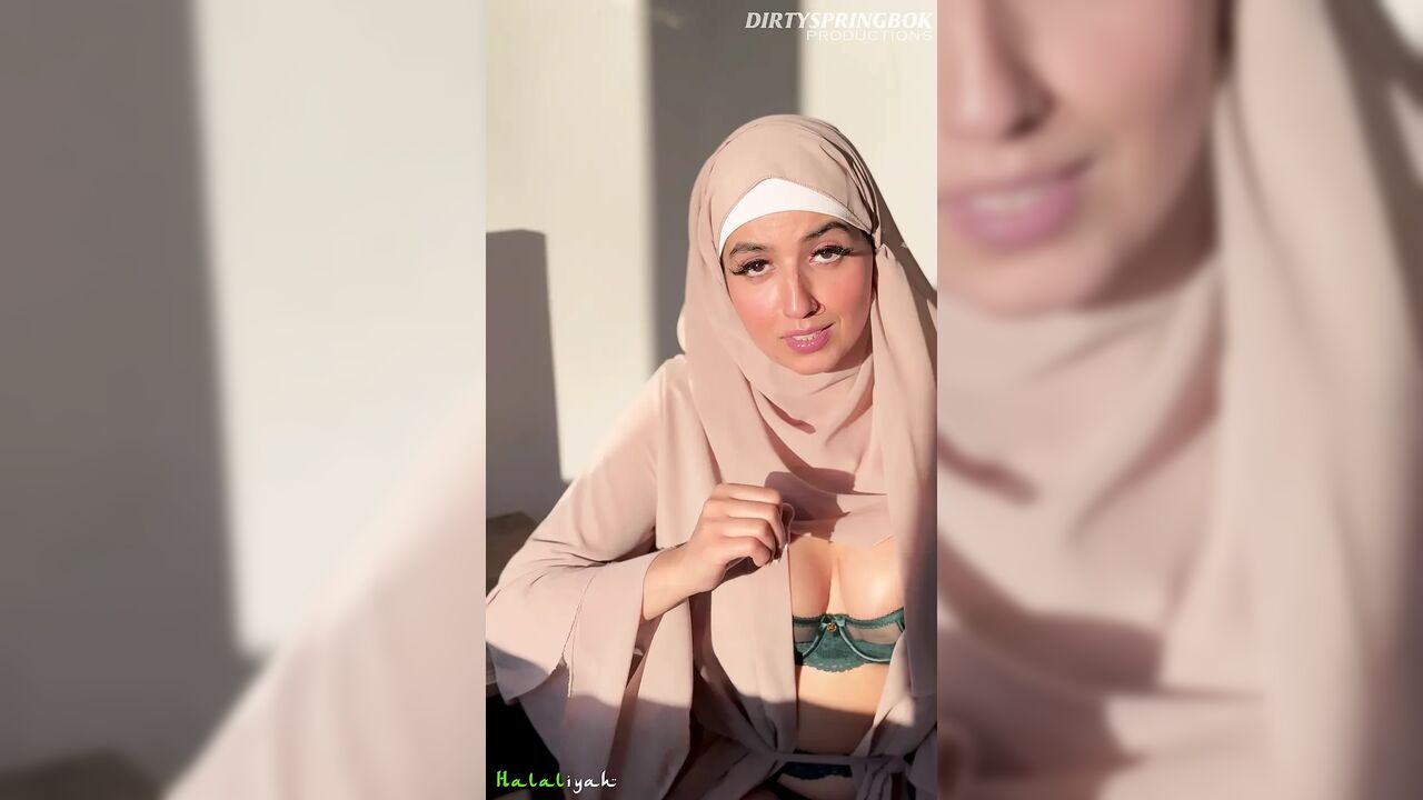 Hijabi Aliyah Gives You Cum Eating Instructions