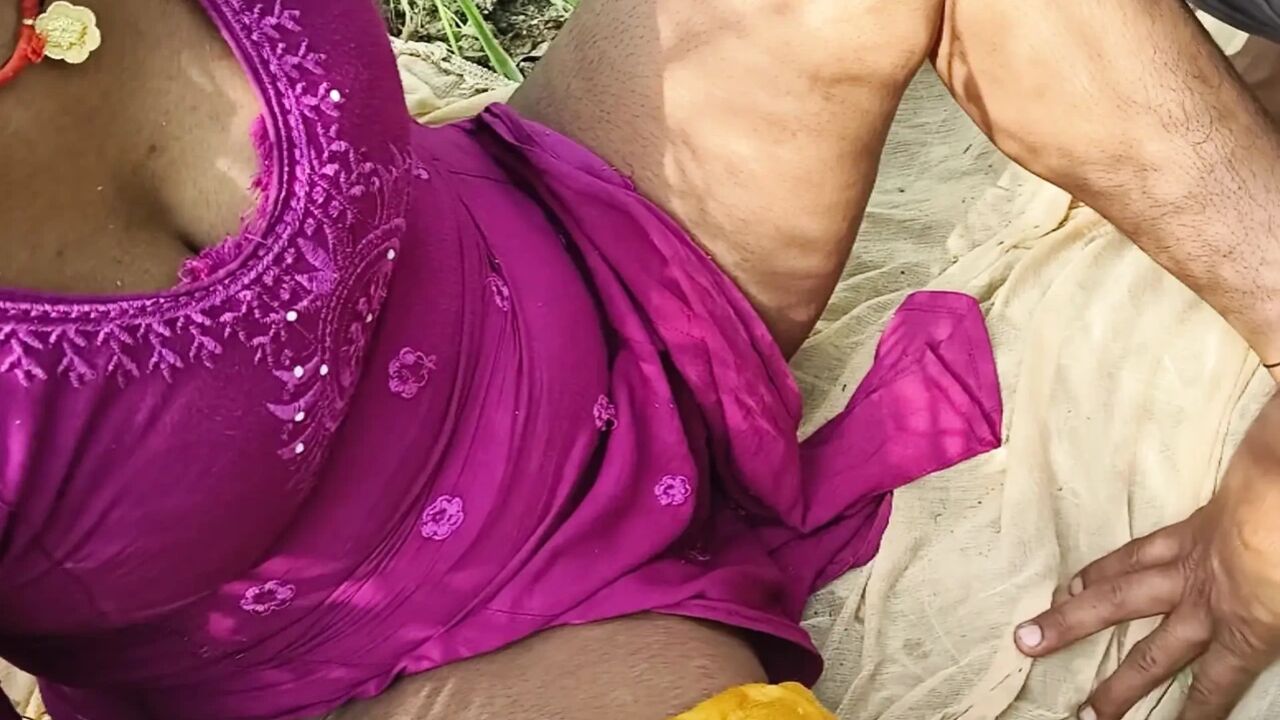 Desi Local Village Teen Girl Outdoor Xxx Video, Indian beautifil village girl outdoor sex video