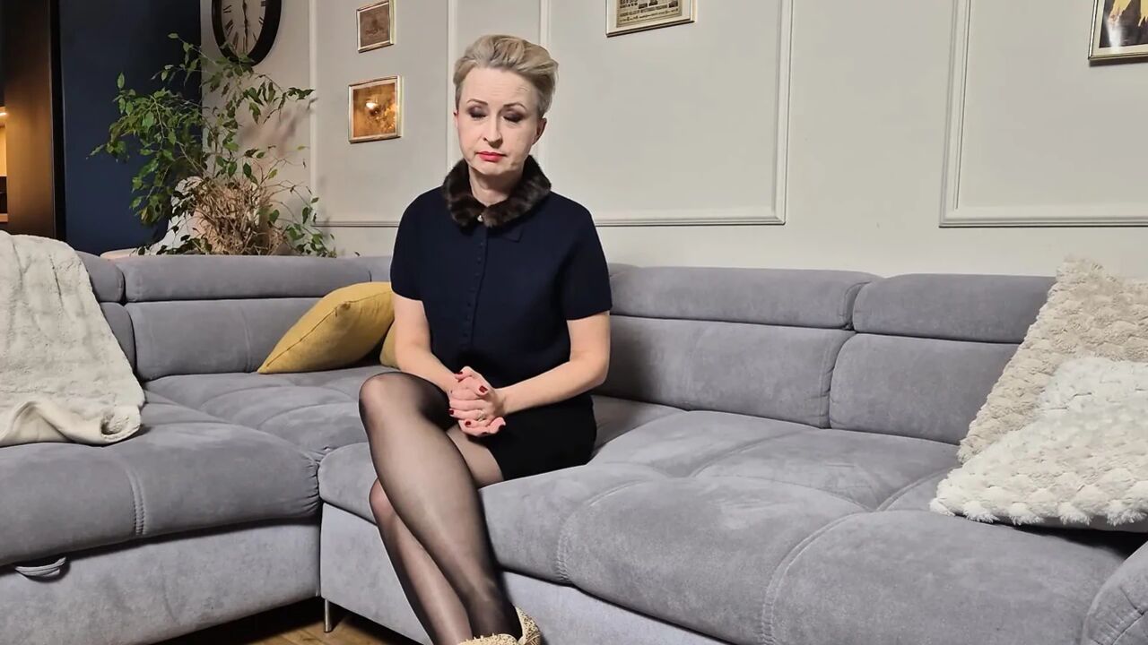 Wanilianna Adores Her Red Dildo and Black Seamed Nylons