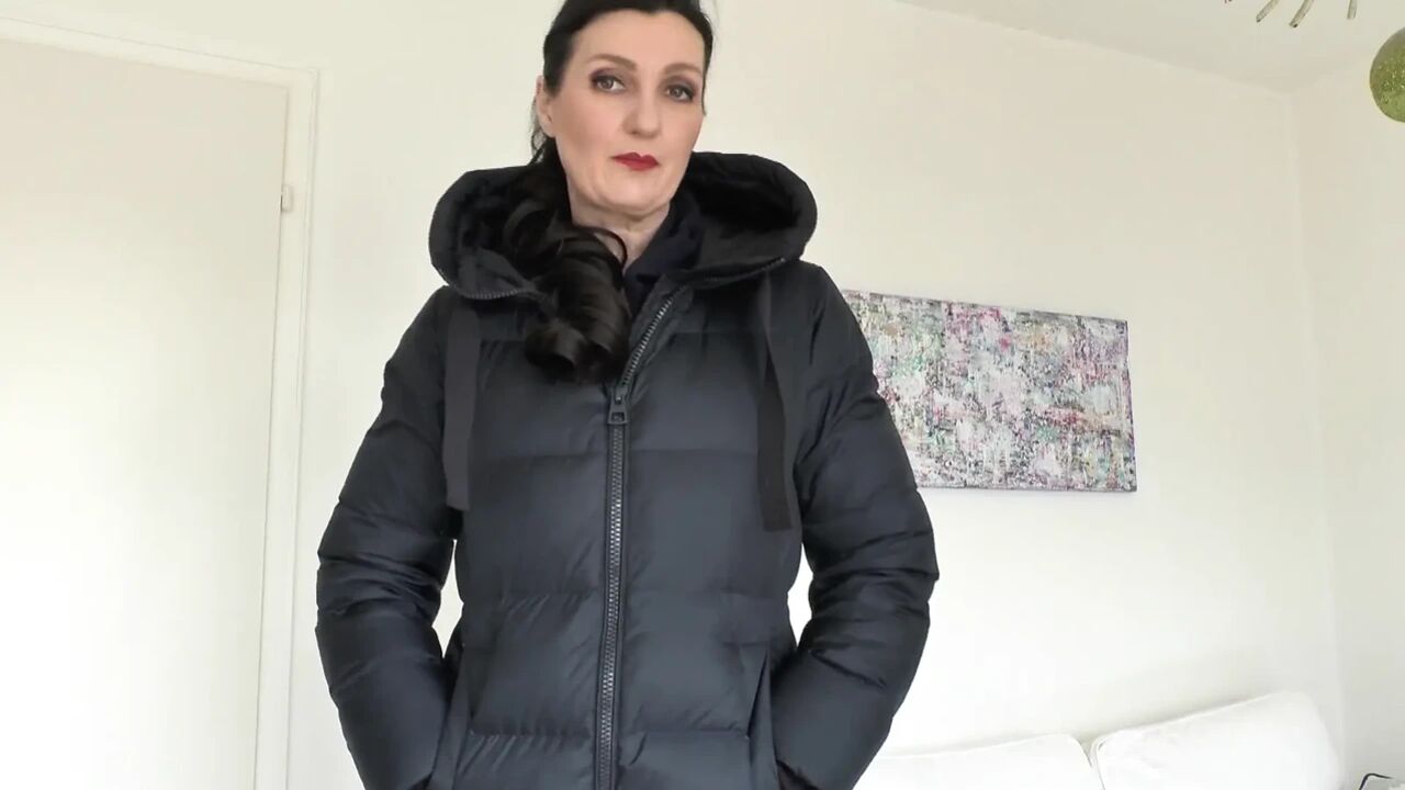 Zipper Test on a Dark Blue Down Coat, Lady Victoria Valente