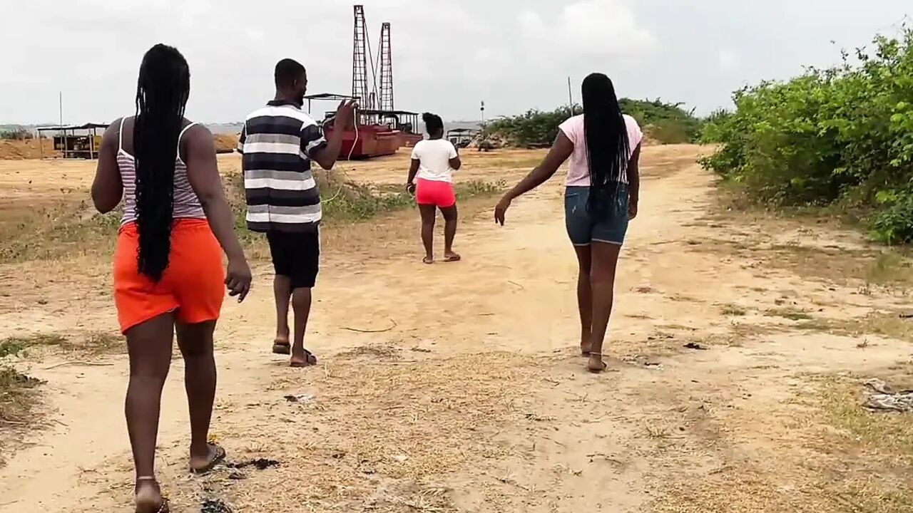 A YOUNG 19 YEAR OLDS NIGERIA GIRLS AND BOYS GO TO FUCK