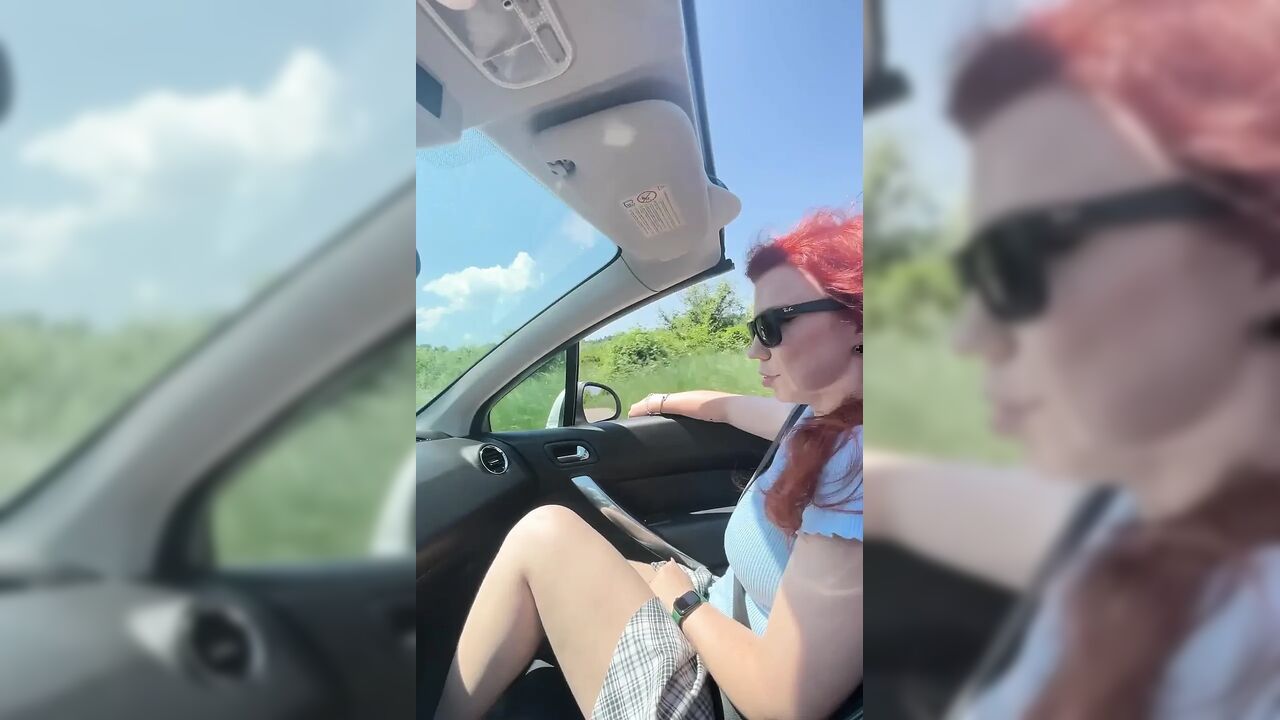 Spontaneous Horny Video In a Car