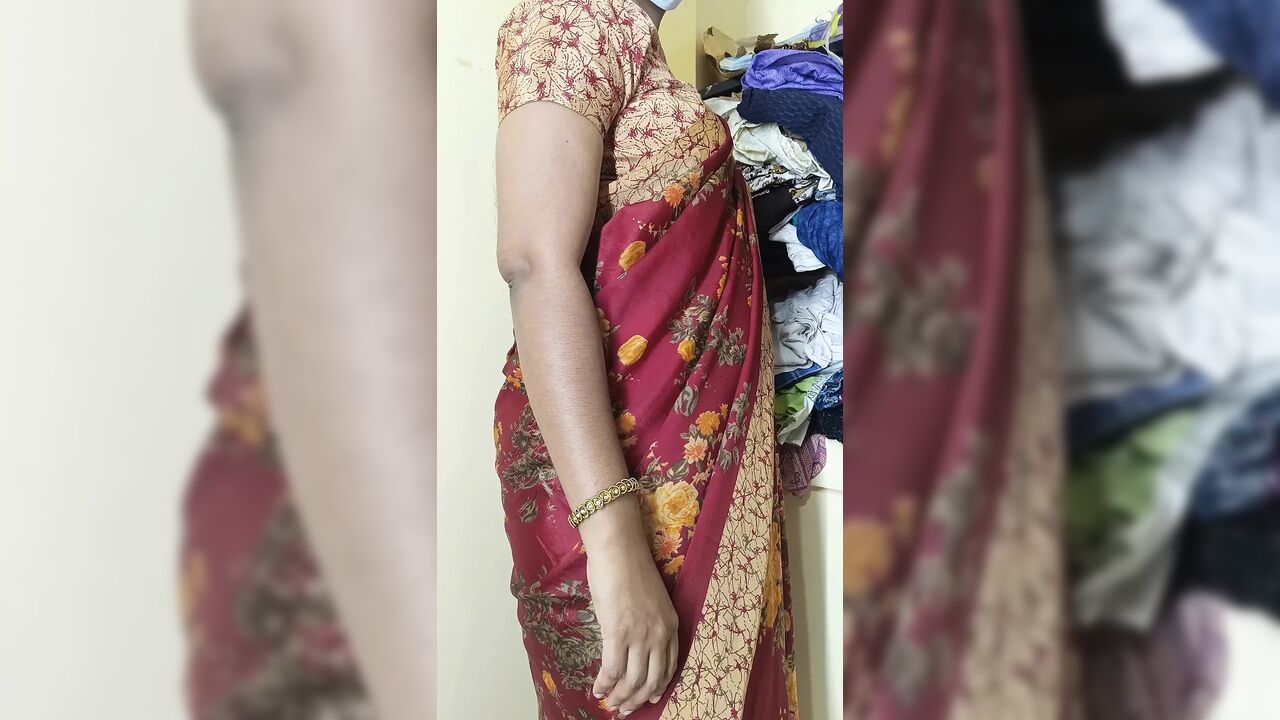 Red color saree cheating Housewife 1