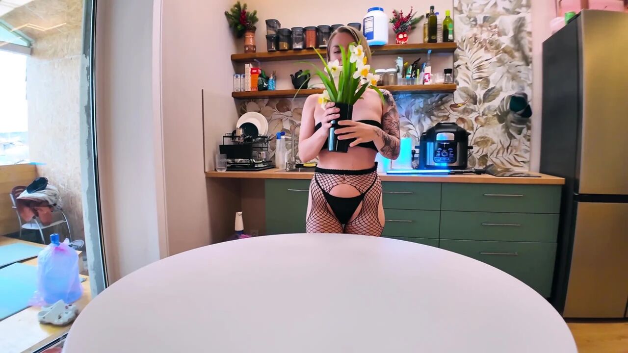 Hot Sex on the Couch-they Fucked Me in Every Hole