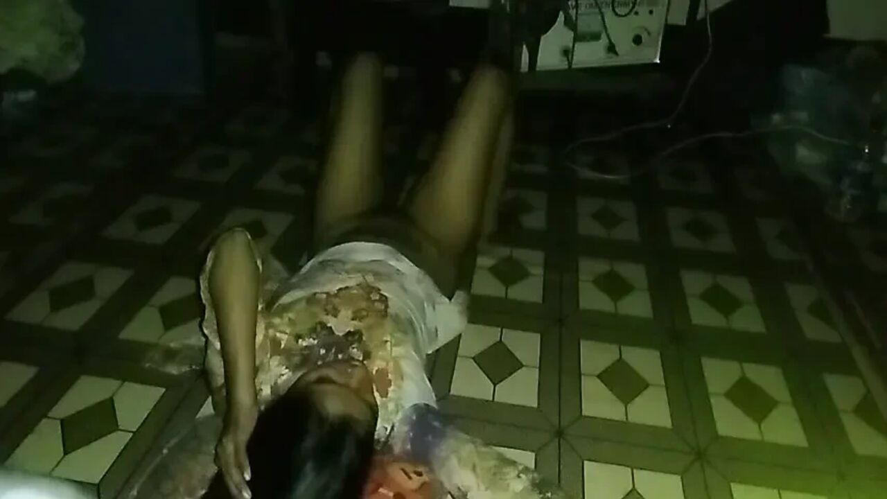 At 3 am, my dick gets erect and I cum while fucking