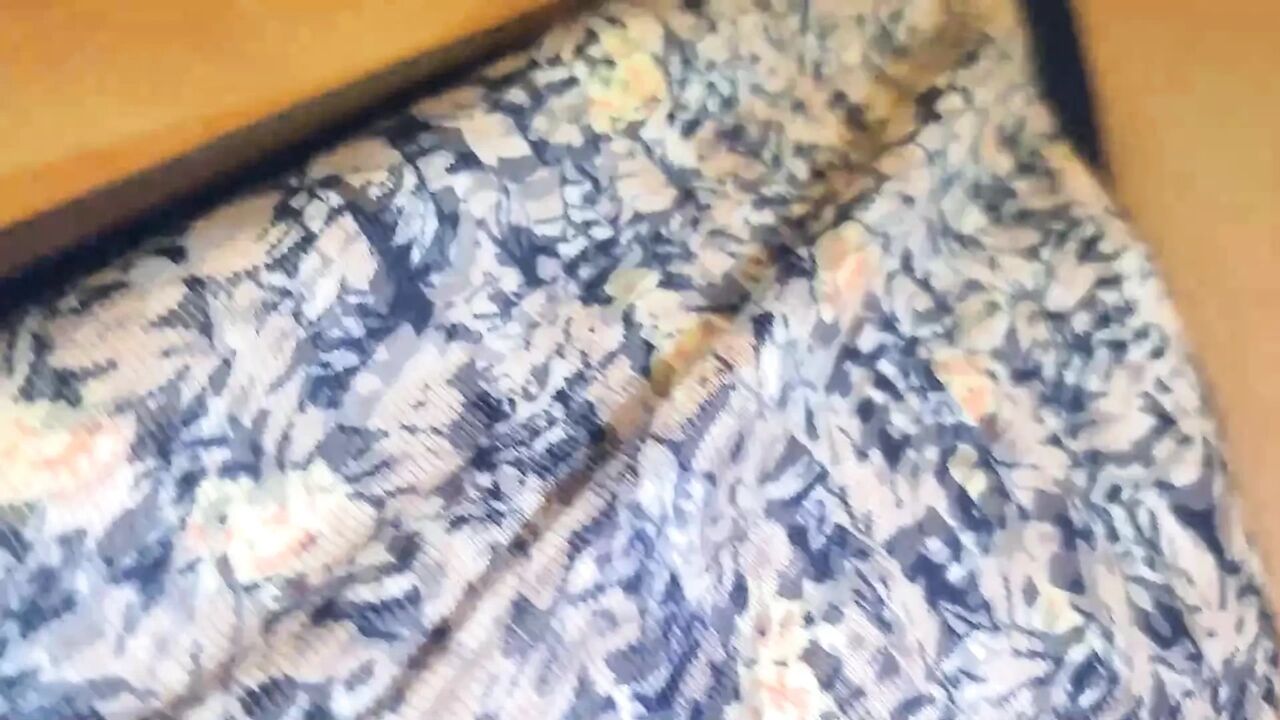 hindi neha 1st time samoking in pussy