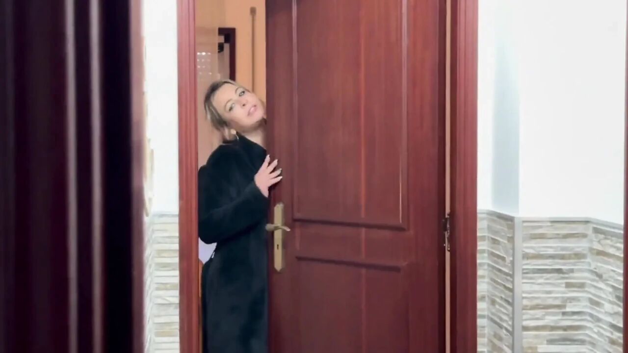 Hot Step Mom Knows How to Make Me Horny Part 1 - Noah X Vitoria