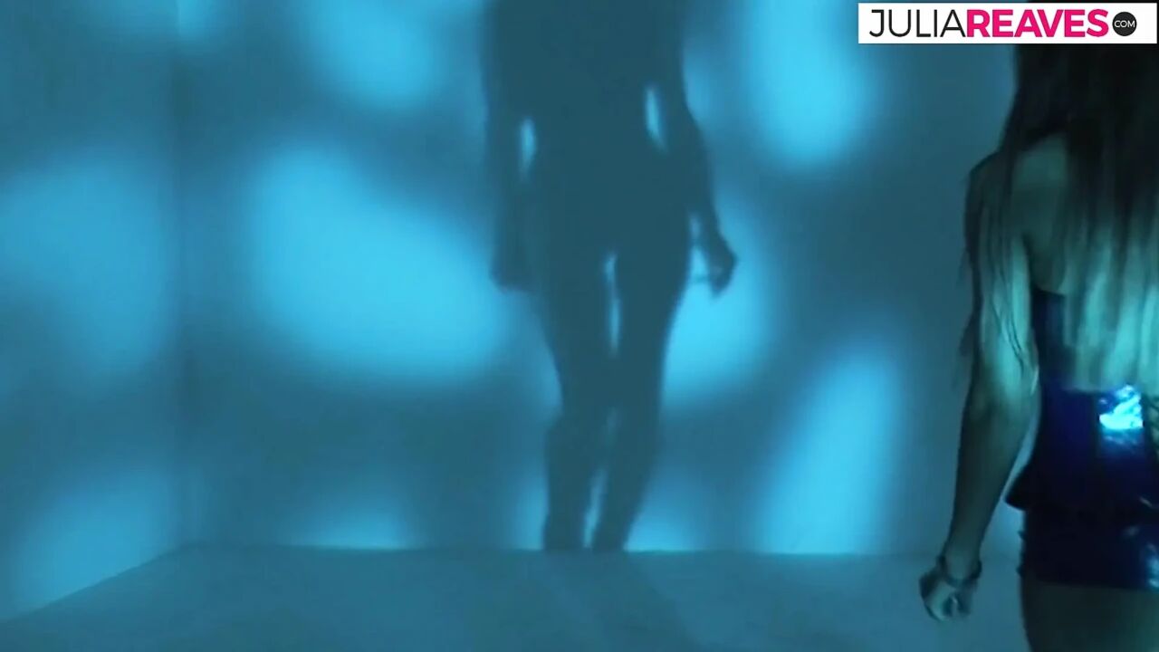 Hot girl moans as two massive cocks thrust his holes simultaneously