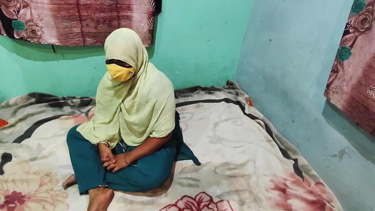Poor Muslim Girl Exchange Pussy