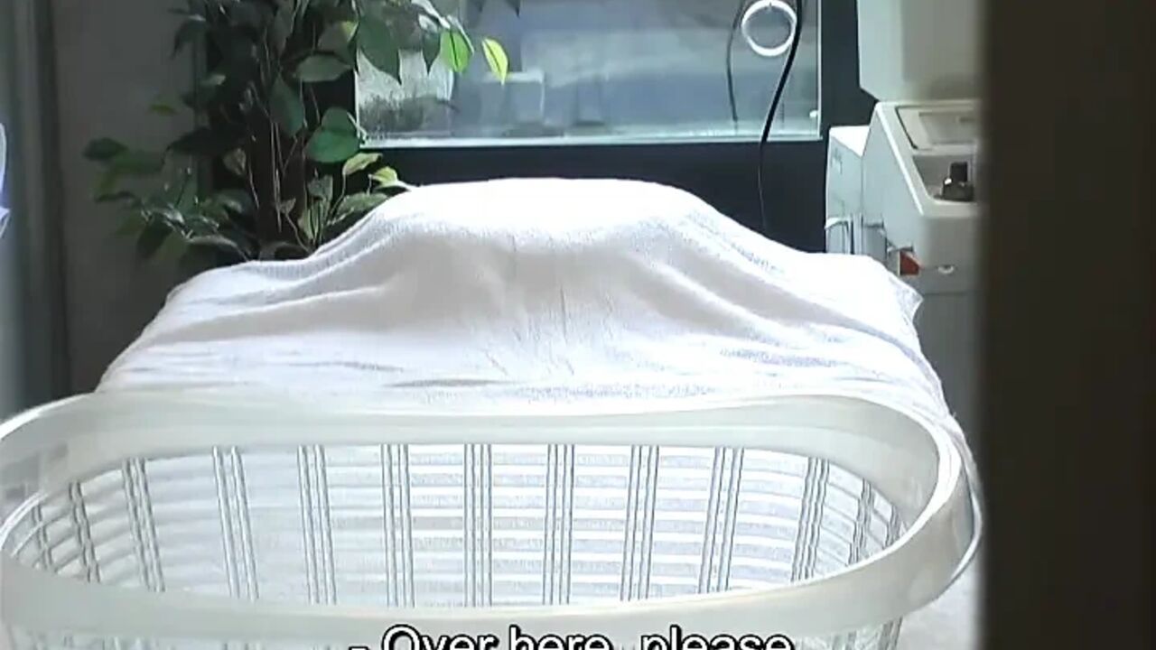 Perfectly formed Japanese wife receives her regular lesbian massage