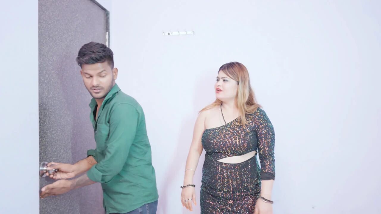 desi indian Hot wife ne krwayi chudai apne padosi se full hindi audio