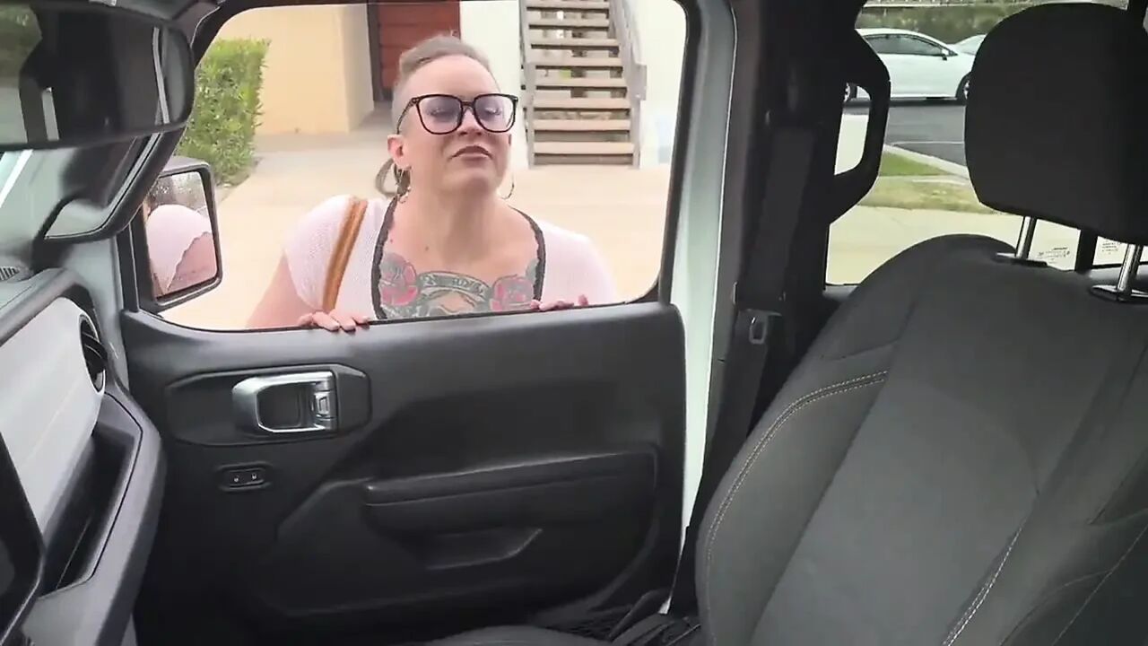 Uber Driver Gets Lucky with PAWG Passenger