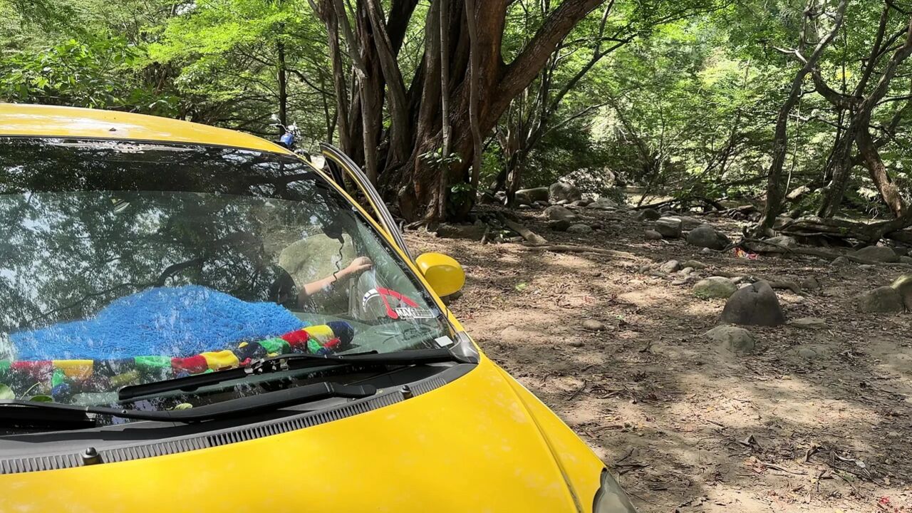 I Help Fat Latina to Get Stranded in the Middle of Nowhere in Exchange for a Hard Fuck in Her Car.