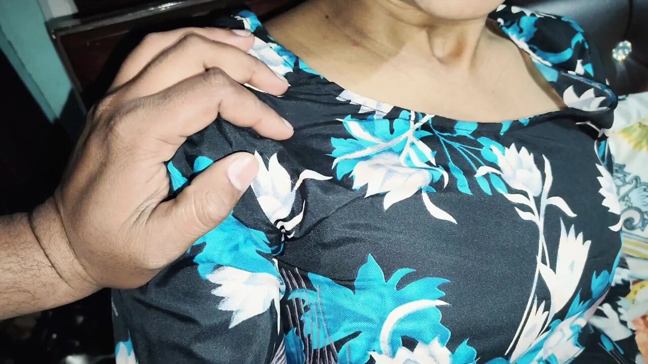 Desi Bhabhi sucking Desi dick all over cum in mouth