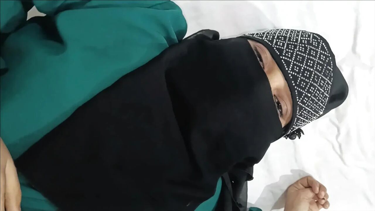 Muslim wife homemade sex with romantic Play