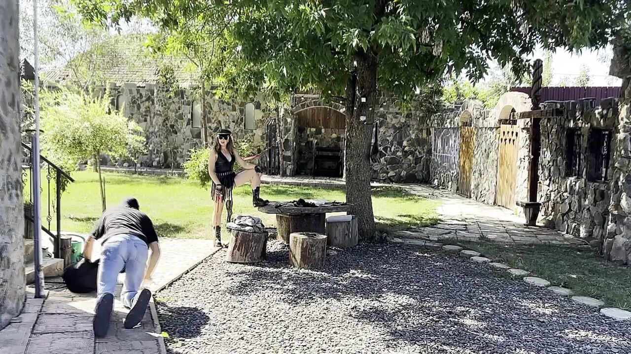 48 hours of slavery - Slave arrived to my Castle