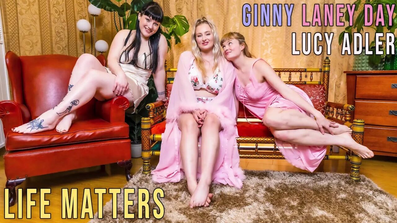 Horny Busty Lesbians Enjoy Cunnilingus, Rimming and Finger Fucking in Threesome