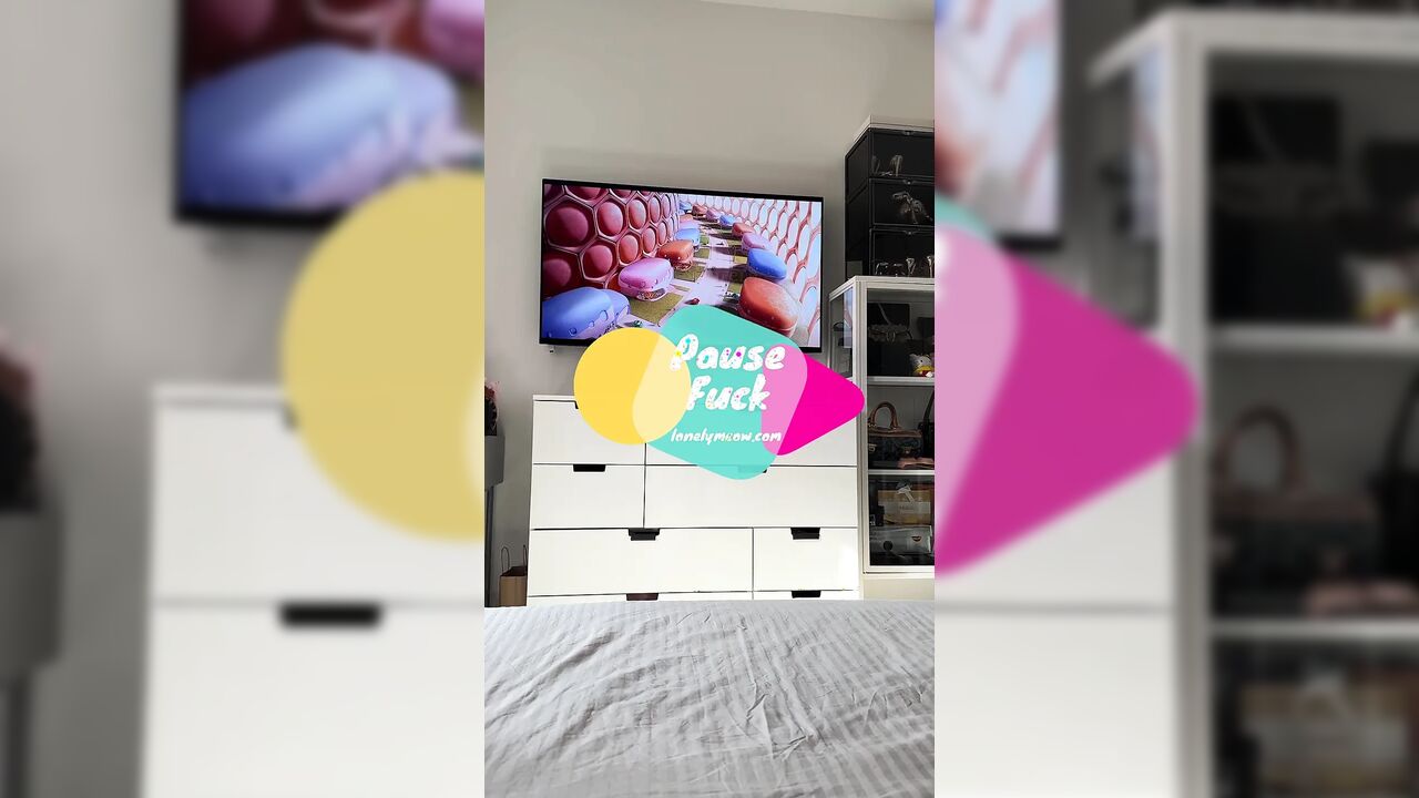 Mia in Pause Fuck