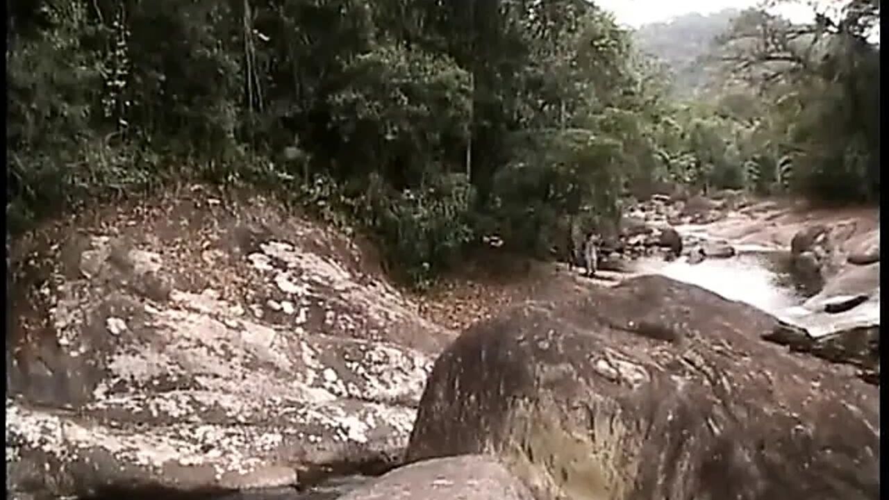Sexy Spanish babe gets her butt fucked by the river, takes a hot facial