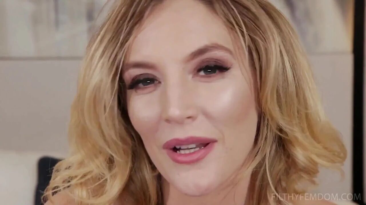 Mona's Debased Slut Featuring Mona Wales