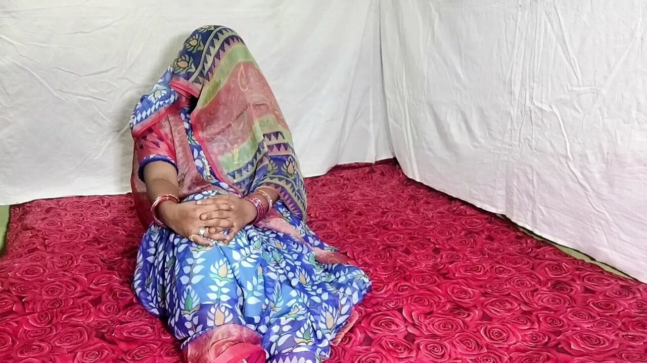Marathi ko bedroom me jhake chudai keya bahut bhadha chut hai