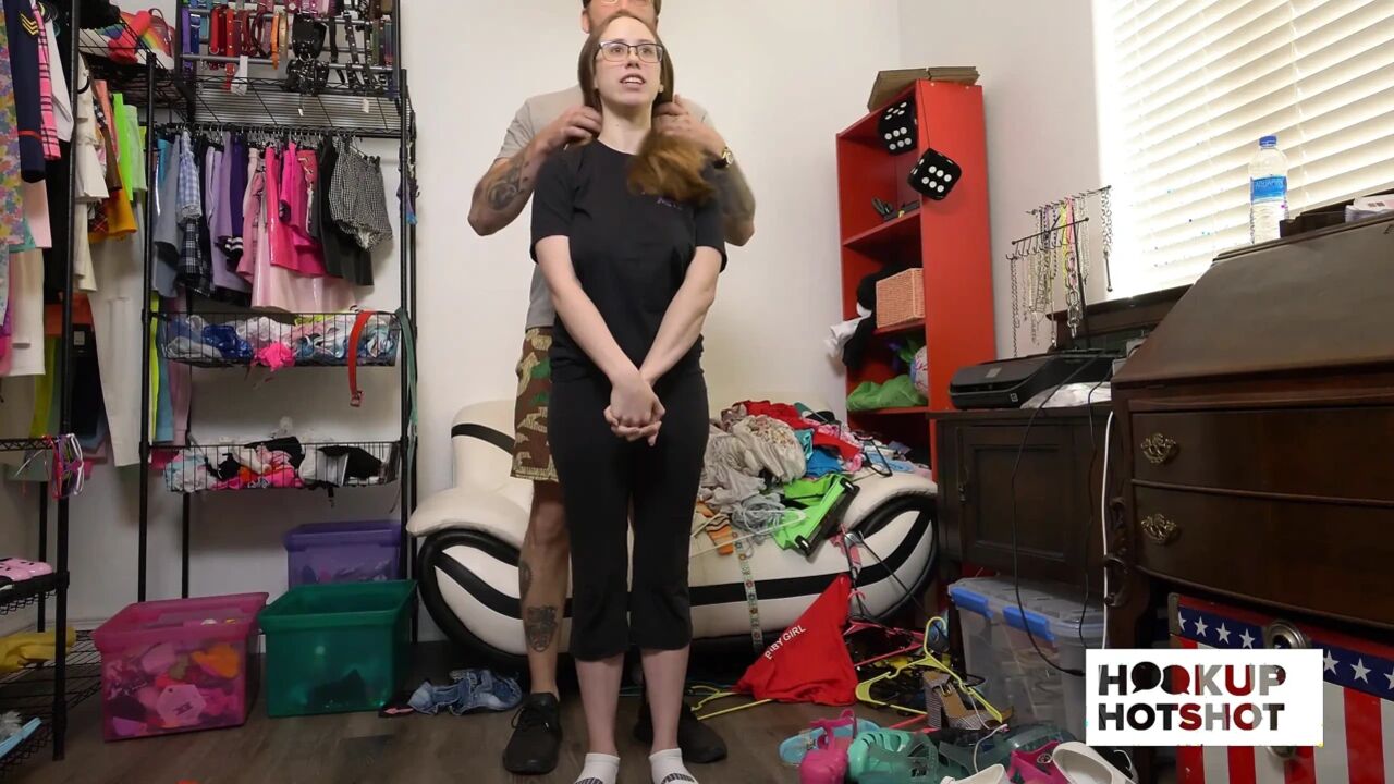 Bts - Busty Nerd Jackie Hoff Gets Teased in a Backstage Scene!