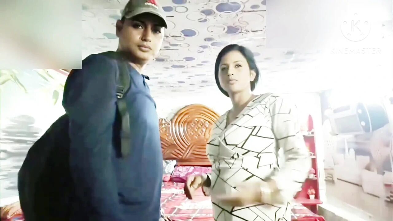 Season 173. Bhabhi fucking in open clothes with boyfriend