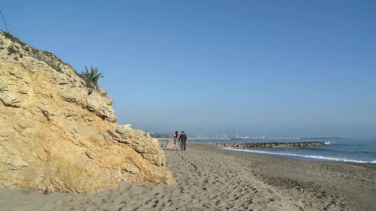 Beach Walk and Hard Fuck with Horny Pussy