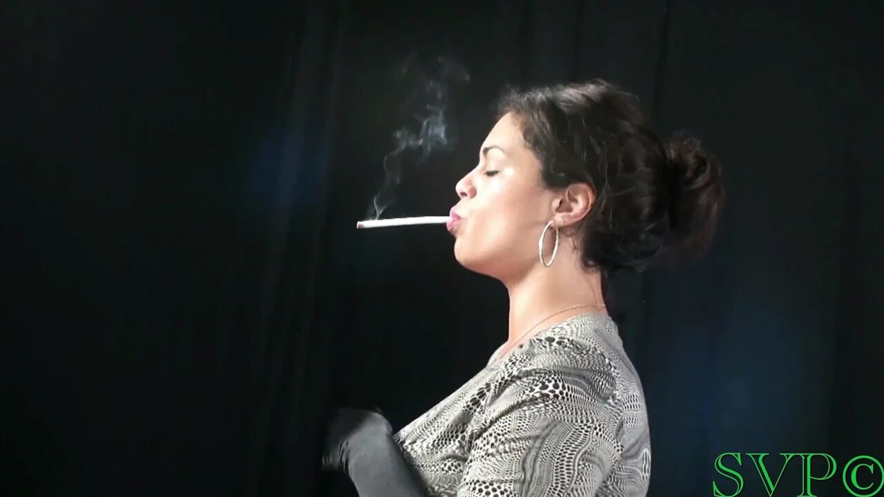 Big Tit BBW Latina Smokes and Fucks