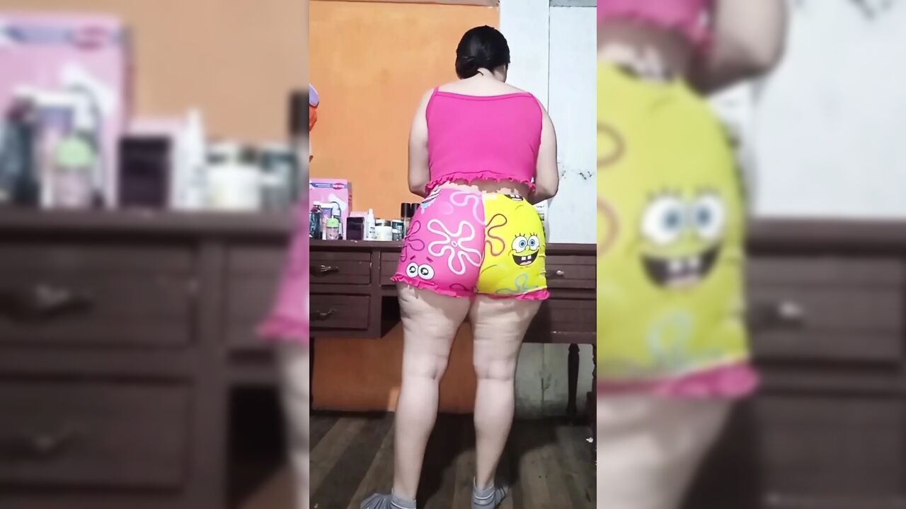 My Stepmother's Whore Seduces Me and Follows Me
