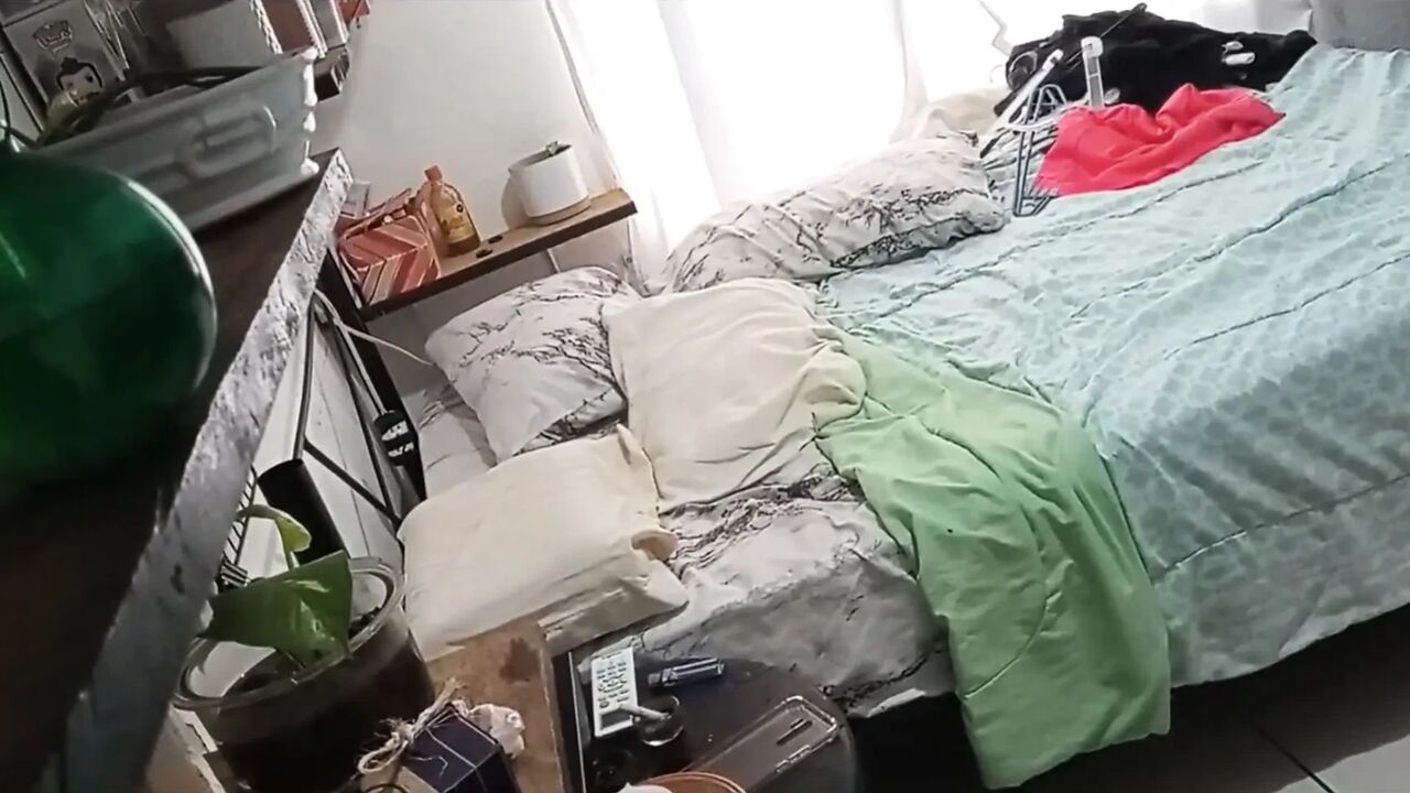 Mature MILF Cleaning Her Room 1