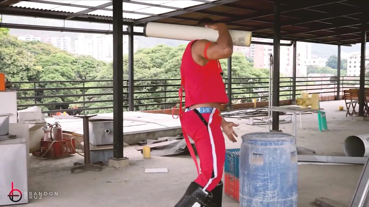 A BBC Construction Worker Inserts His Large Penis Into His Busty Boss on a Terrace - Brandon Cruz & Mariana Martix