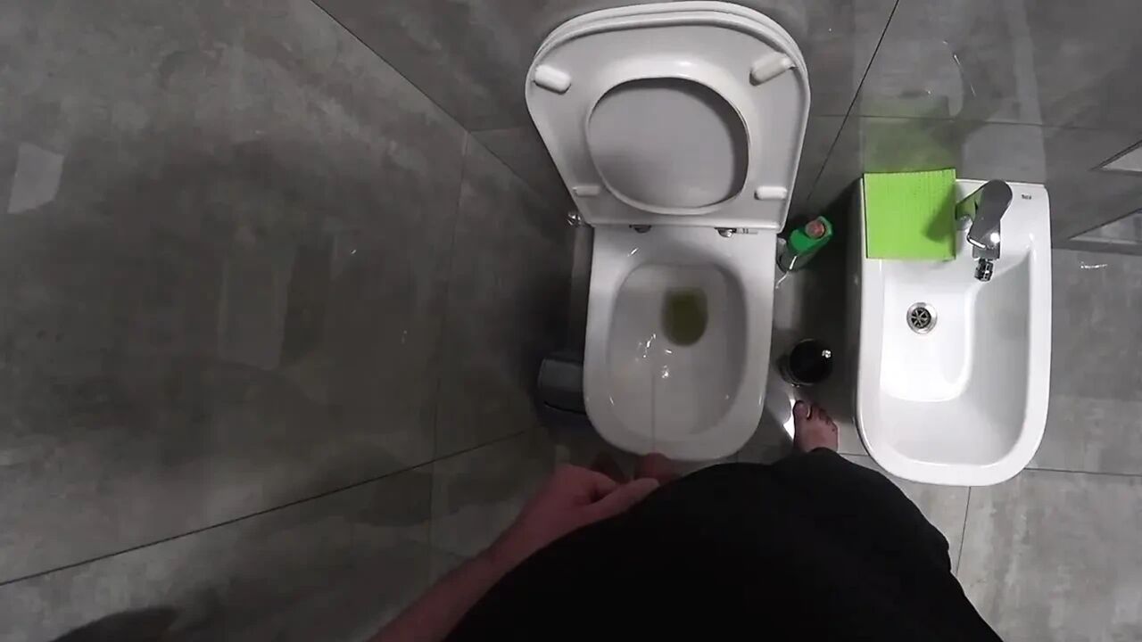 Unfaithful wife fucks her friends in the ass. Real cheating