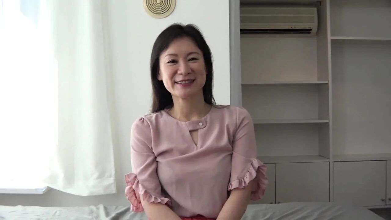 Yurie Suzuki (50) Office Worker/3 Years Since Divorce, Until She Showed an Unrestrained Appearance on a Dating Site