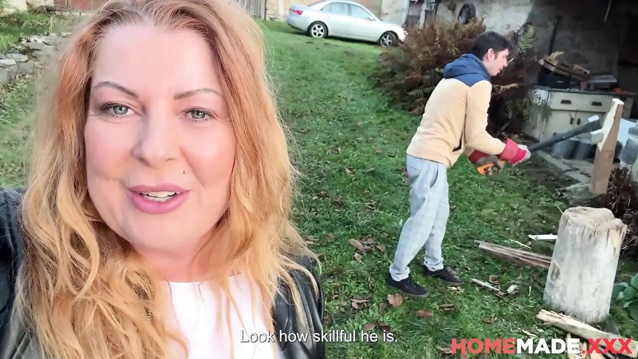 HomemadeXXX - Busty Married Redhead with Big Naturals Tammy Jean seduces a Handyman