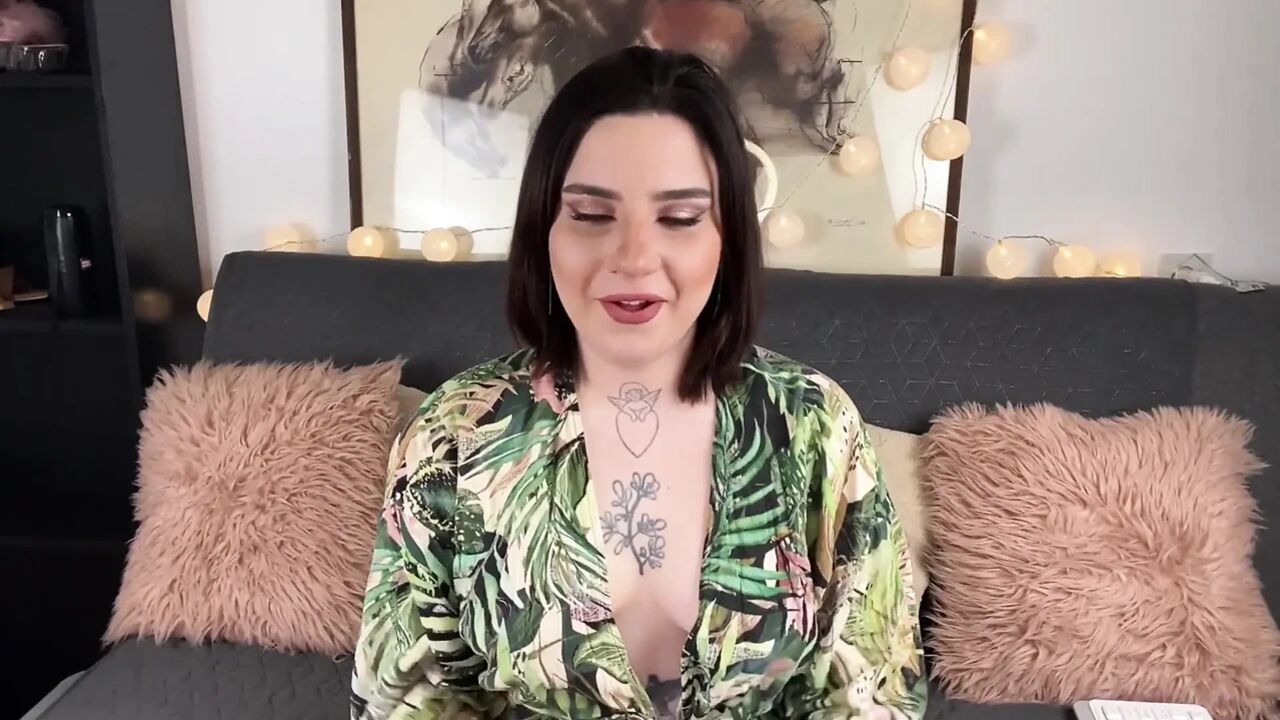 Mind Controlling Device Turns Step-mommy Into an Cum Slut